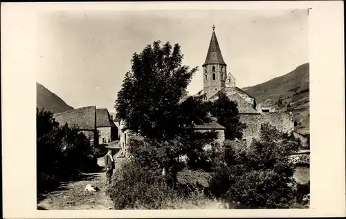 Ak Salardú Katalonien, Teilansicht, Kirche