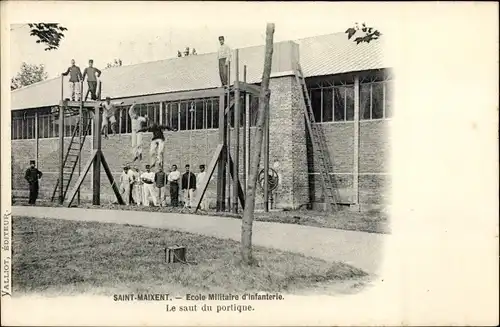 Ak Saint Maixent Deux Sevres, Ecole Militaire d'Infanterie, Le saut du portique