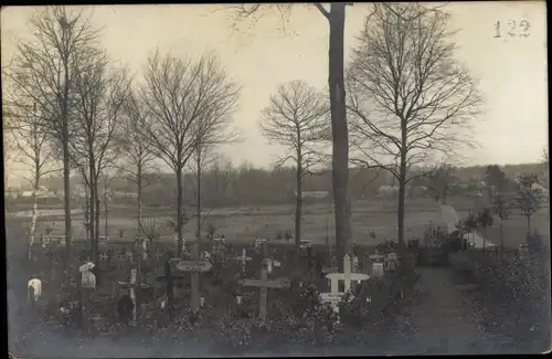 Foto Ak Cuse Doubs, Friedhof, Soldatengräber, 1. WK
