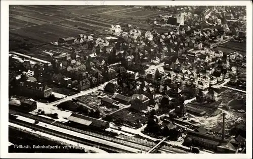 Ak Fellbach in Württemberg, Teilansicht, Bahnhof, Fliegeraufnahme