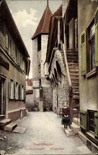 Ak Reutlingen, Zwingerturm, Stadtmauerpartie, Gasse