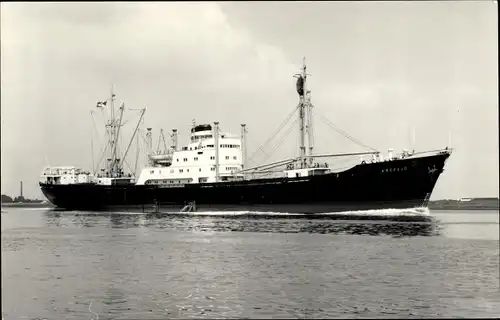 Foto Ak Frachtschiff Krefeld, HAPAG