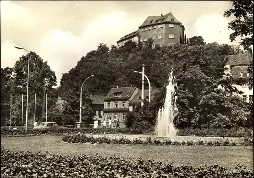 Ak Greiz im Vogtland, Schloss, Springbrunnen