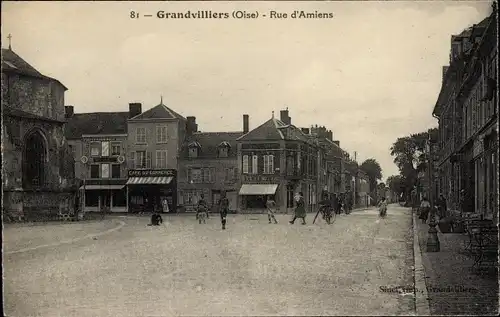 Ak Grandvilliers Oise, Rue d&#39;Amiens