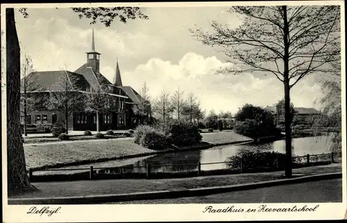 Ak Delfzijl Groningen, Raadhuis en Zeevaartschool