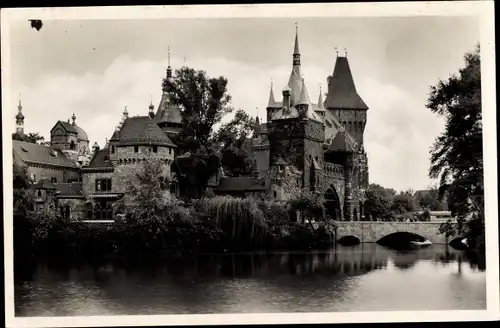 Ak Budapest Ungarn, Schloss Vajda-Hunyad