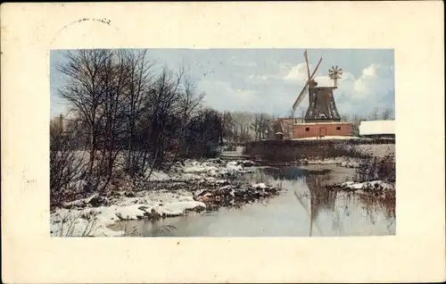 Ak Flusspartie mit Windmühle im Winter