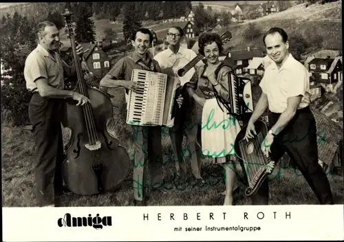 Ak Herbert Roth mit seiner Instrumentalgruppe, Amiga, Autogramm