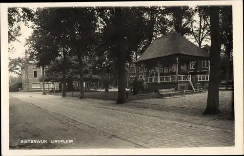 Foto Ak Oisterwijk Nordbrabant Niederlande, Lindplein