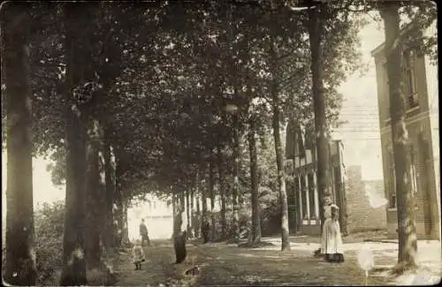 Foto Ak Bergen op Zoom Nordbrabant, Straßenpartie