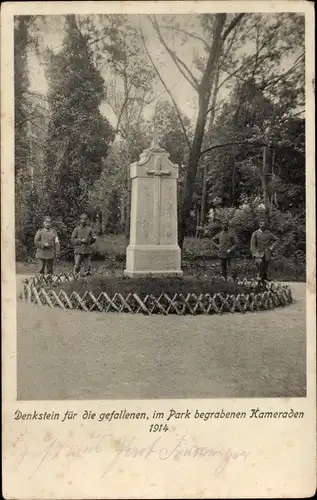 Ak Frankreich, Kriegerdenkmal in einem Park 1914