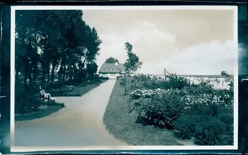 Foto Ostseebad Grömitz in Holstein, Parkanlage, Haus