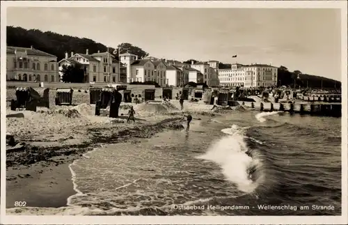 Ak Seebad Heiligendamm Bad Doberan, Wellenschlag am Strand, Villen