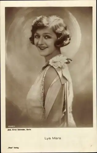 Ak Schauspielerin Lya Mara, Portrait