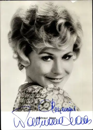 Ak Schauspielerin und Sängerin Waltraut Haas, Portrait, Autogramm