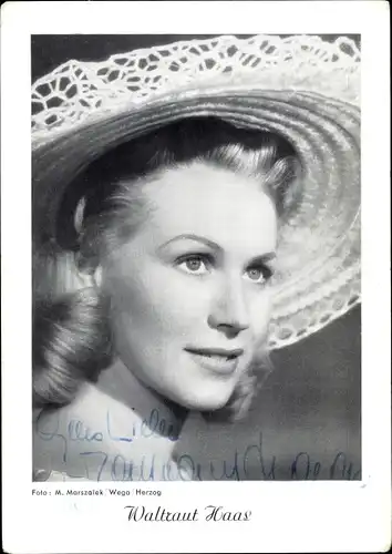 Ak Schauspielerin Waltraut Haas, Portrait, Autogramm