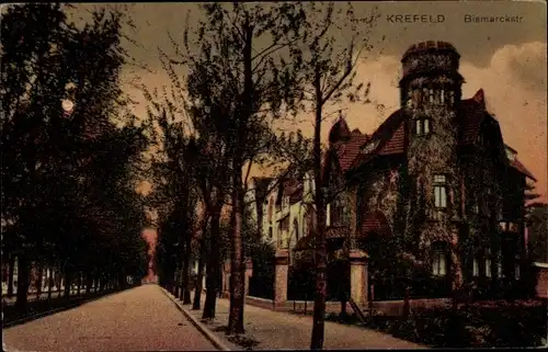 Ak Krefeld am Niederrhein, Bismarckstraße, Allee, Abendansicht