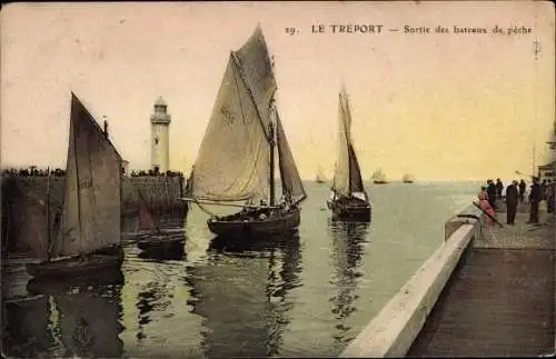 Ak Le Tréport Seine Maritime, Ausfahrt der Fischerboote