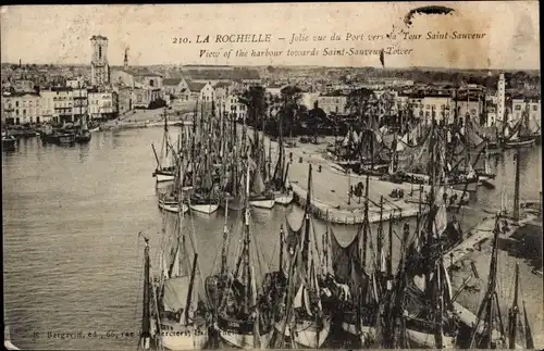 Ak La Rochelle Charente Maritime, Hafen, Tour Saint Sauveur