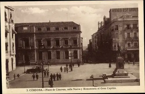 Ak Córdoba Andalusien Spanien, Plaza de Cánovas, Calle Nueva, Monument Gran Capitán