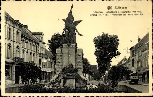 Ak Sottegem Zottegem Ostflandern, Heldenlaan, Monument aux morts