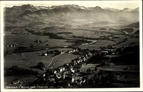 Ak Blaichach im Allgäu, Panorama, Fliegeraufnahme