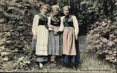 Ak Odenwälder Volkstrachten, Mädchen in Tracht