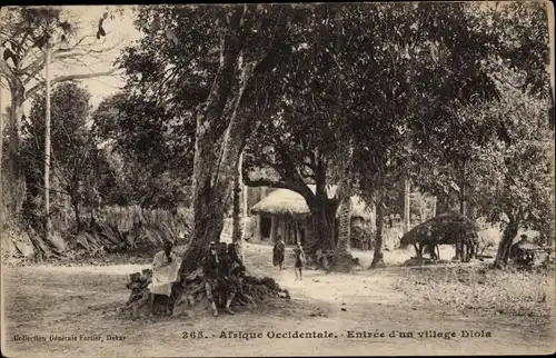 Ak Diola Senegal, Dorfeingang, Hütten