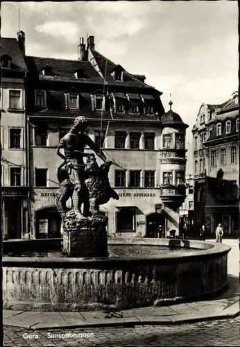 Ak Gera in Thüringen, Simsonbrunnen, Stadt-Apotheke mit Erker