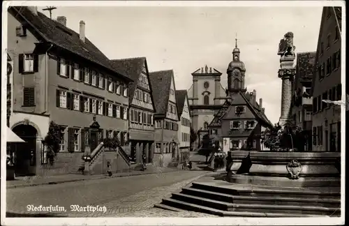 Ak Neckarsulm in Baden Württemberg, Marktplatz, Brunnen, Geschäfte