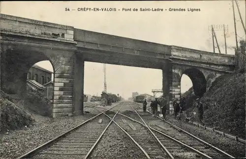 Ak Crépy en Valois Oise, Saint-Ladre-Brücke, Hauptstrecken