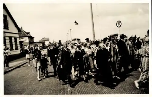 Foto Ak Nordseebad Duhnen Cuxhaven, Promenade, Badegäste