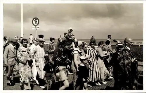 Foto Ak Nordseebad Duhnen Cuxhaven, Promenade, Badegäste