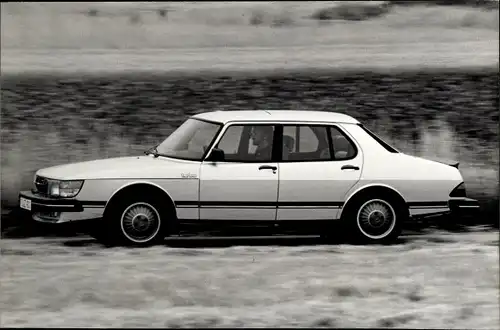 Foto Auto, Saab 900 Turbo, Stufenhecklimousine, Modelljahr 1983