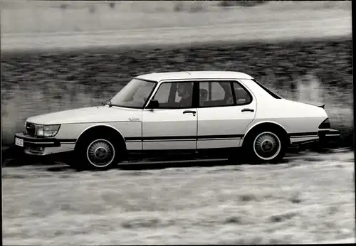Foto Auto, Saab 900 Turbo Stufenhecklimousine, Modelljahr 1983