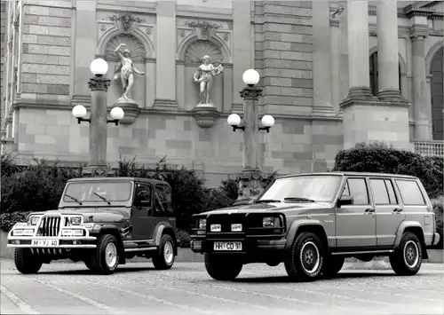 Foto Auto, Chrysler Jeep Wrangler und Cherokee, 1991