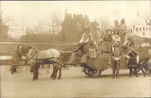 Foto Ak Dresden, Karneval 1914, Umzugswagen