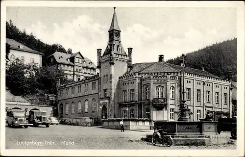 Ak Leutenberg Thüringen, Marktplatz, Brunnen