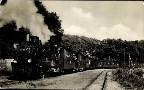 Ak Insel Rügen, Schmalspurbahn Rasender Roland zwischen Putbus und Göhren, Lokomotive 99 4633