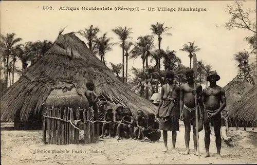 Ak Senegal, Mankaigne-Dorf, Afrikanische Dorfbewohner, Hütten