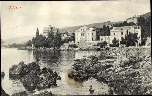 Ak Opatija Abbazia Kroatien, Teilansicht, Küste