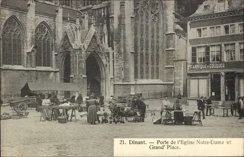 Ak Dinant Wallonien Namur, Porte de l'Eglise Notre-Dame et Grand' Place