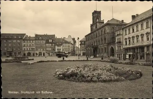 Ak Weimar in Thüringen, Marktplatz mit Rathaus