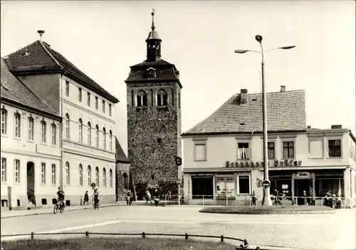 Ak Luckenwalde in Brandenburg, Marktturm, Geschäft