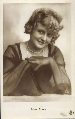 Ak Schauspielerin Mia May, Portrait