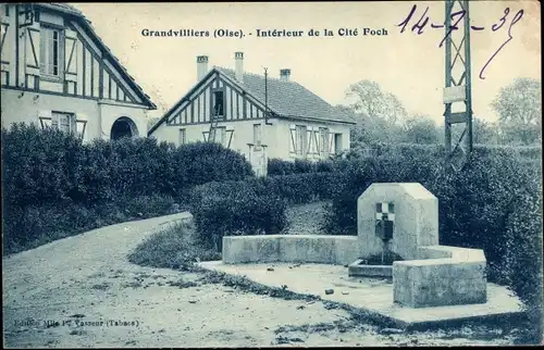 Ak Grandvilliers Oise, Innenraum der Cité Foch
