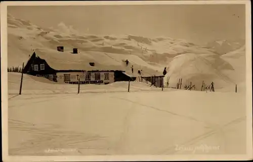 Foto Ak Galtür in Tirol, Zeinisjoch Haus, Winteransicht