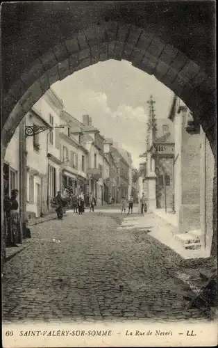 Ak Saint Valery sur Somme, Rue de Nevers