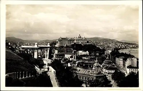 Ak Budapest Ungarn, Panorama, St. Gellert-Denkmal, königliches Schloss