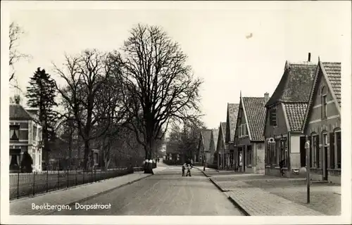 Ak Beekbergen Gelderland, Dorpsstraat